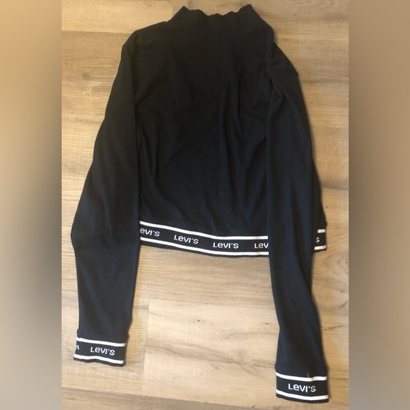 Ladies XL Levi’s long sleeve cropped top - Picture 6 of 6